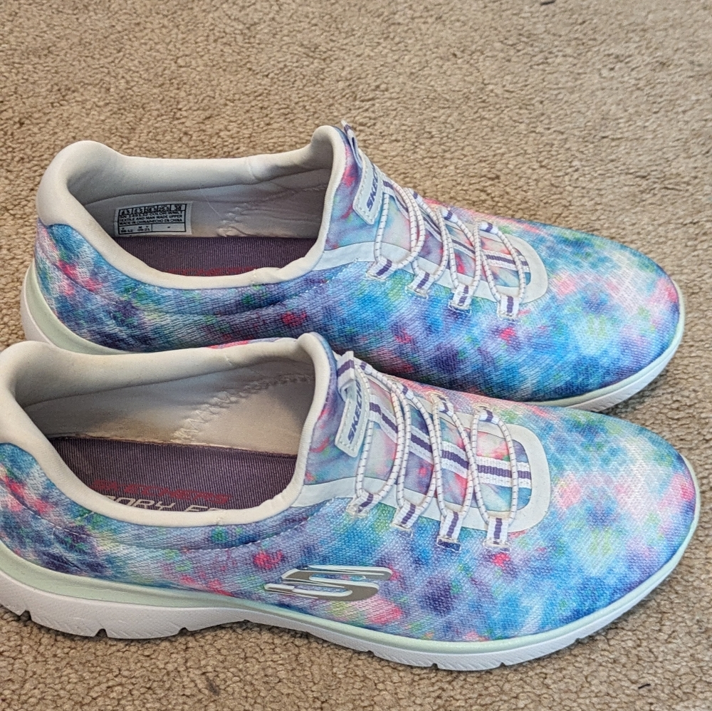 Skechers slip on running shoes